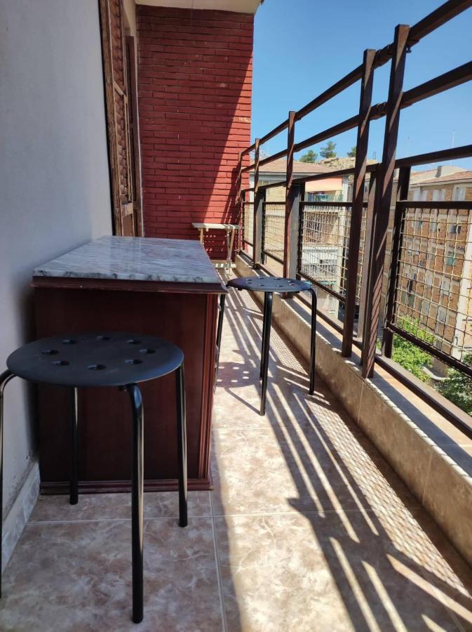 La Habitacion Del Piso Room In The Apartment อาลิกันเต ภายนอก รูปภาพ