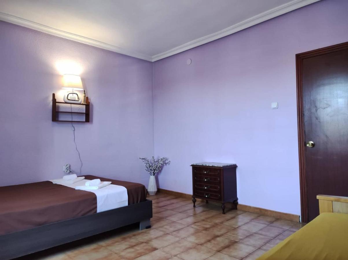 La Habitacion Del Piso Room In The Apartment อาลิกันเต ภายนอก รูปภาพ
