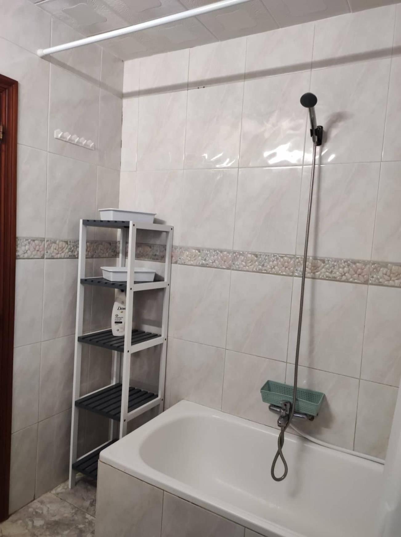 La Habitacion Del Piso Room In The Apartment อาลิกันเต ภายนอก รูปภาพ